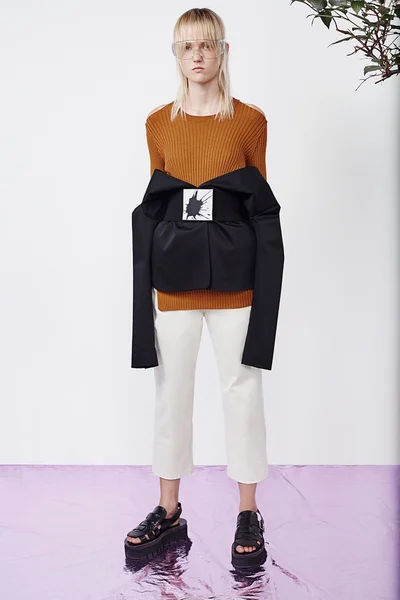 Look 17